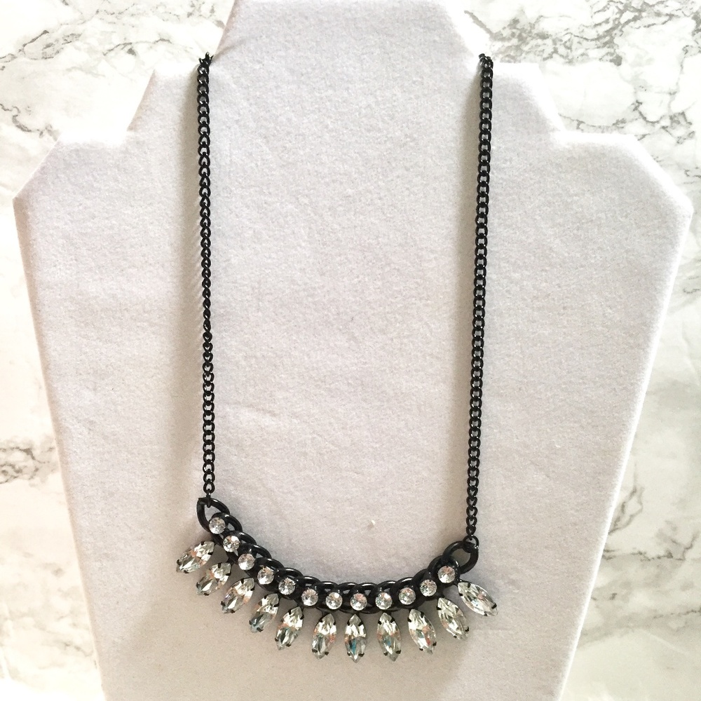 ⭐️Jewelled necklace with black chain